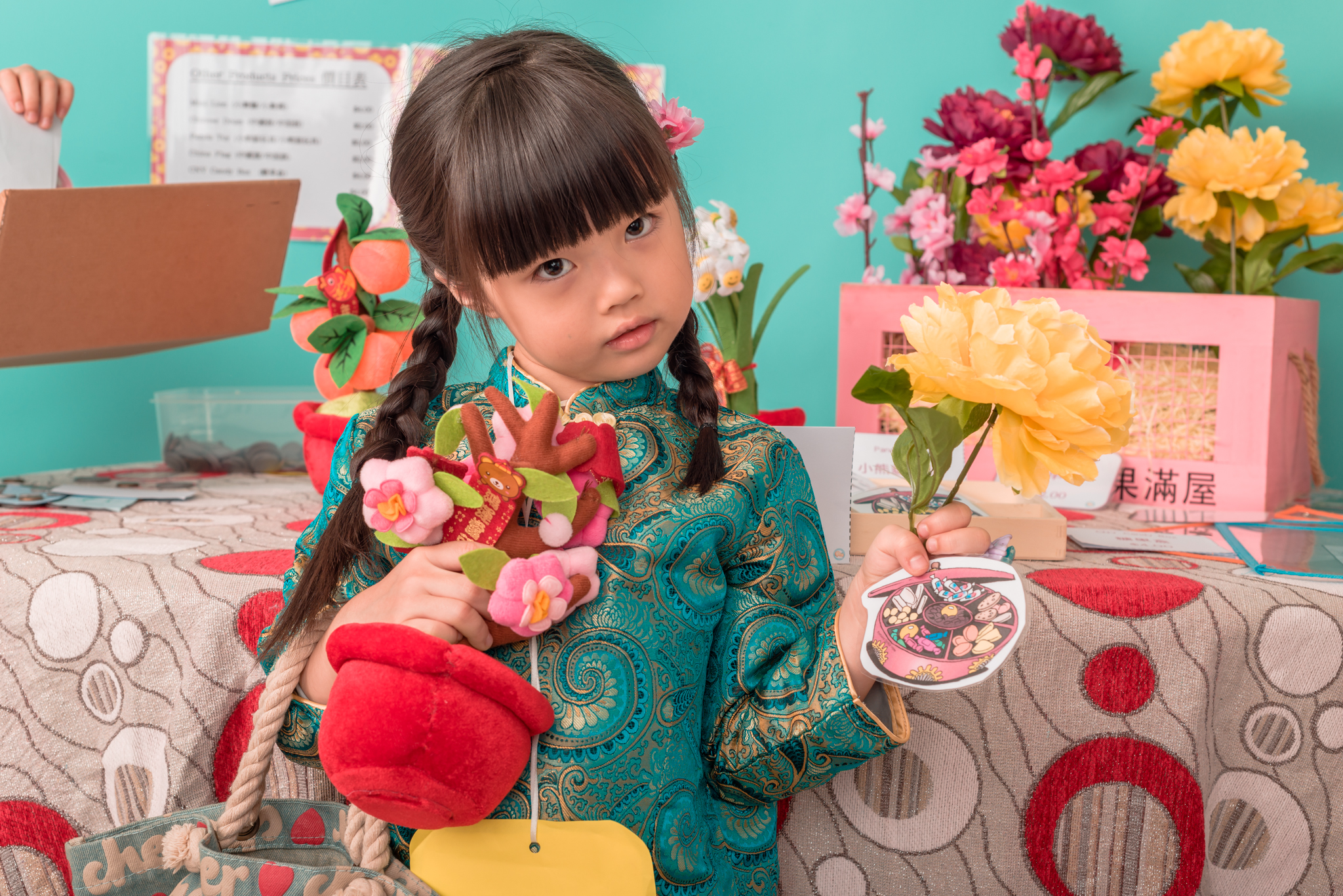 Chinese flower market pretend play
